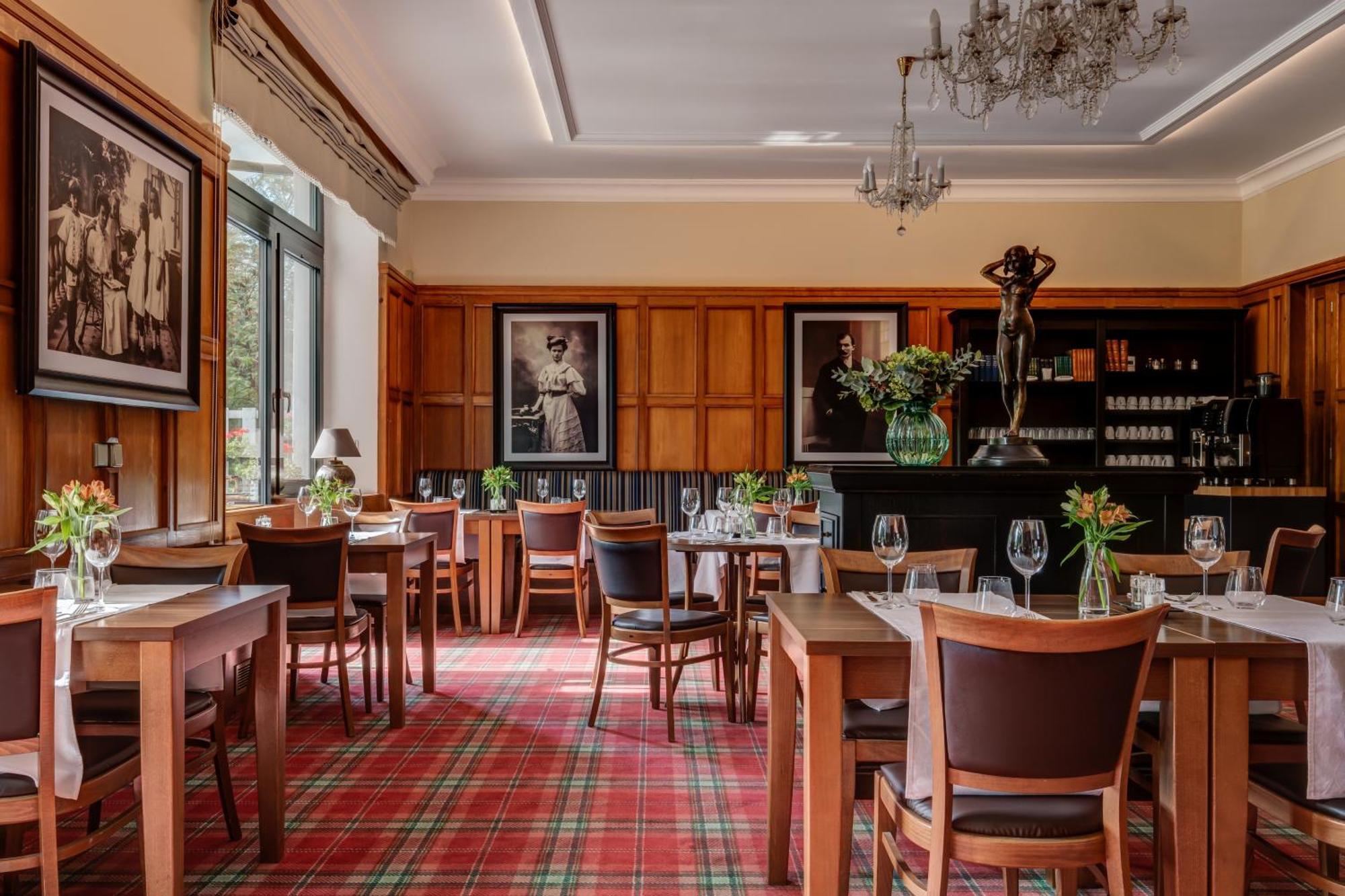 Hotel Golfi